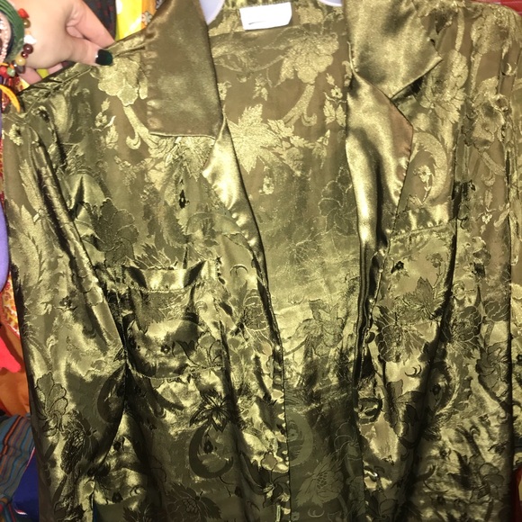 Silk button up - Picture 1 of 3